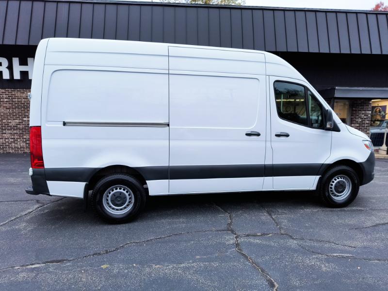 Mercedes-Benz Sprinter 2500 144-in. WB 2020 Mercedes-Benz Sprinter 2500 144-in. WB 2020