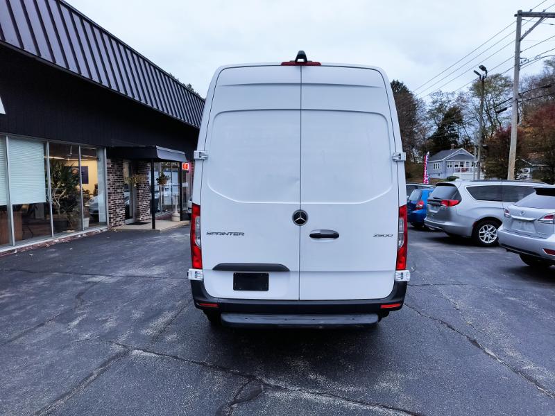 Mercedes-Benz Sprinter 2500 144-in. WB 2020 Mercedes-Benz Sprinter 2500 144-in. WB 2020