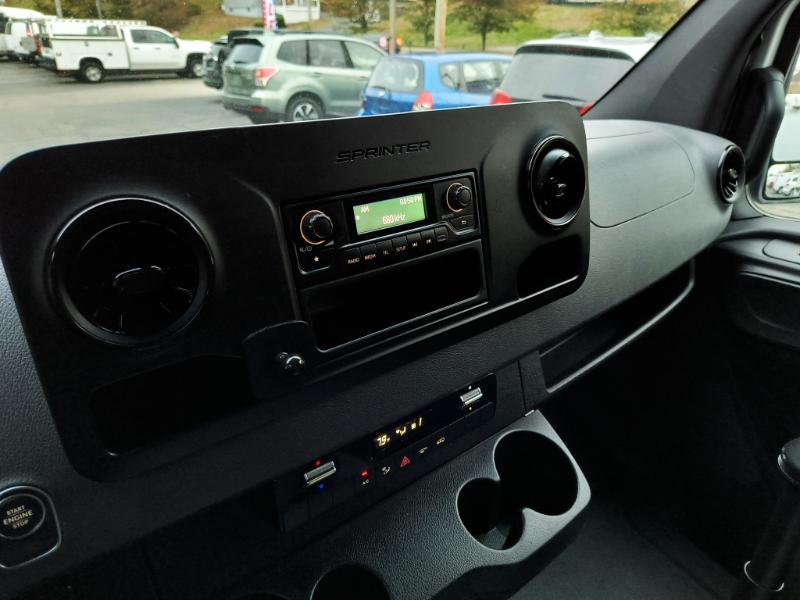 Mercedes-Benz Sprinter 2500 144-in. WB 2020 Mercedes-Benz Sprinter 2500 144-in. WB 2020