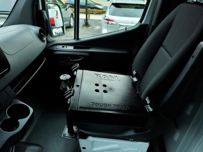 Mercedes-Benz Sprinter 2500 144-in. WB 2020 Mercedes-Benz Sprinter 2500 144-in. WB 2020