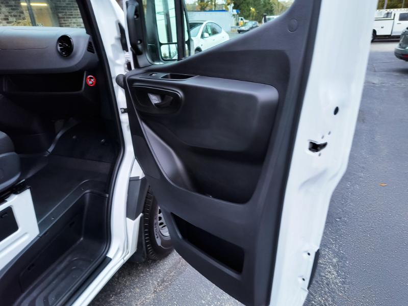 Mercedes-Benz Sprinter 2500 144-in. WB 2020 Mercedes-Benz Sprinter 2500 144-in. WB 2020