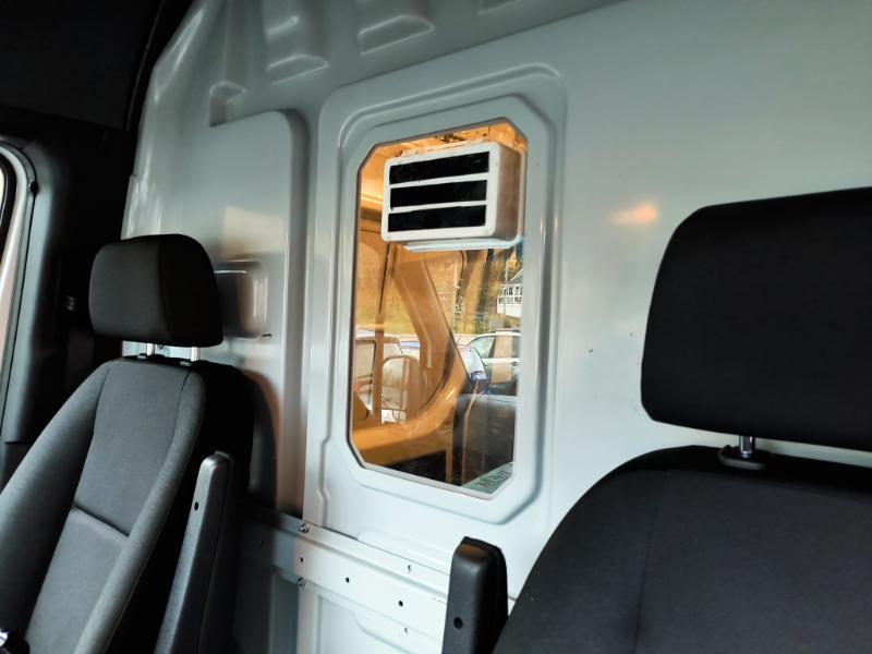 Mercedes-Benz Sprinter 2500 144-in. WB 2020 Mercedes-Benz Sprinter 2500 144-in. WB 2020