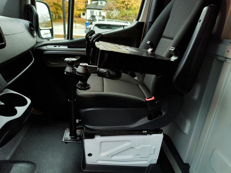 Mercedes-Benz Sprinter 2500 144-in. WB 2020 Mercedes-Benz Sprinter 2500 144-in. WB 2020