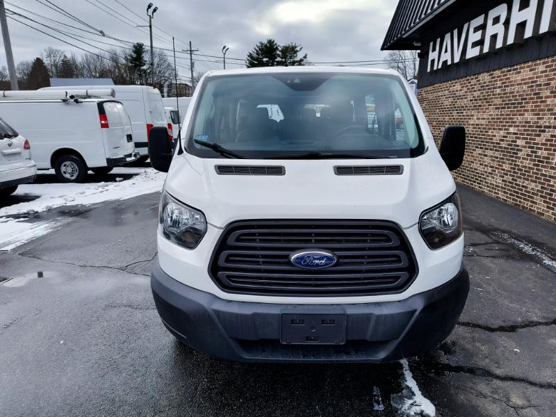 Ford Transit 150 Wagon Low Roof XL 60/40 Pass. 130-in. WB 2017