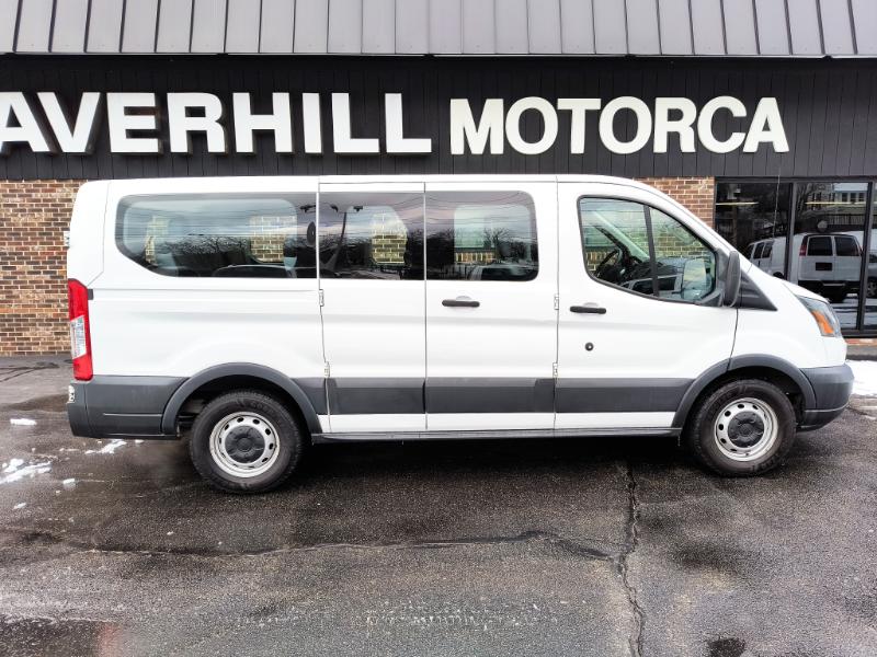 Ford Transit 150 Wagon Low Roof XL 60/40 Pass. 130-in. WB 2017