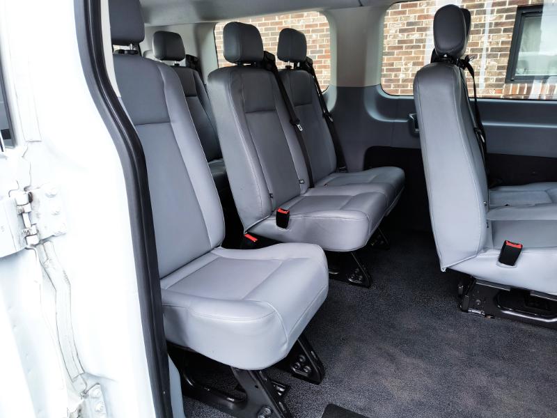 Ford Transit 150 Wagon Low Roof XL 60/40 Pass. 130-in. WB 2017