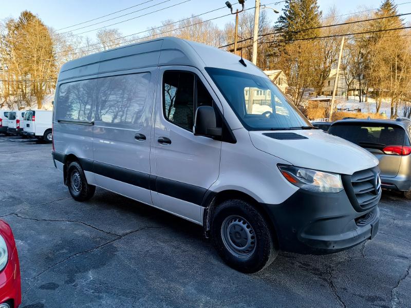 Mercedes-Benz Sprinter 2500 144-in. WB 2021
