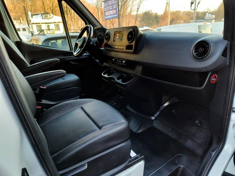 Mercedes-Benz Sprinter 2500 144-in. WB 2021