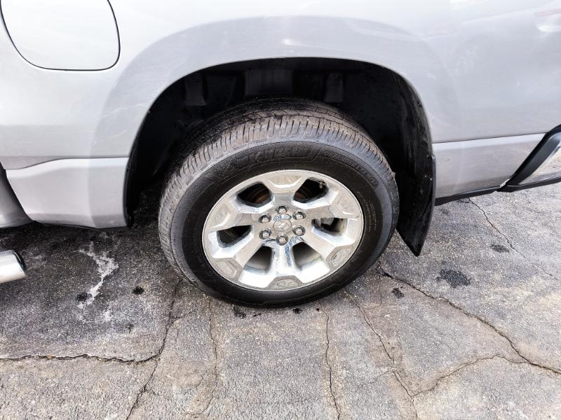 RAM 1500 Big Horn Crew Cab SWB 4WD 2019