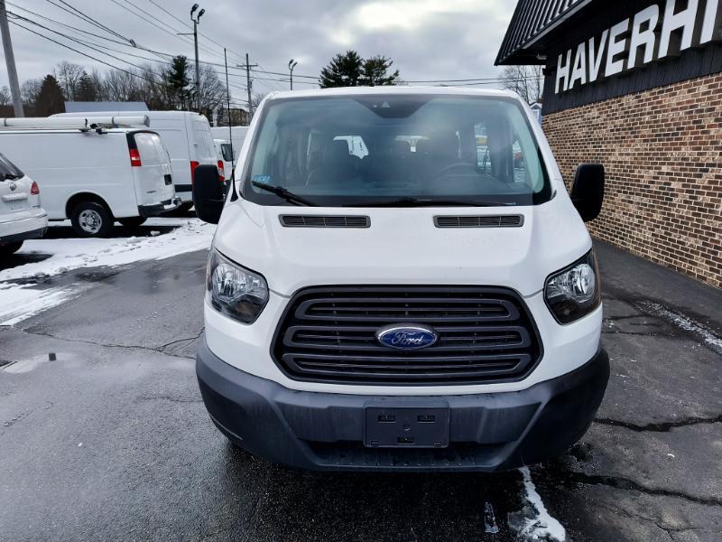 Ford Transit 150 Wagon Low Roof XL 60/40 Pass. 130-in. WB 2017