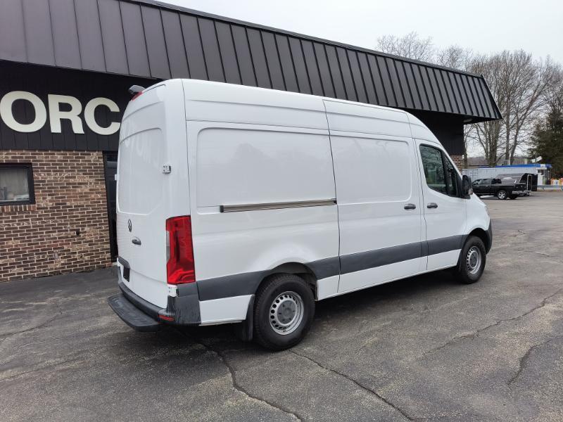 Mercedes-Benz Sprinter 2500 144-in. WB 2020