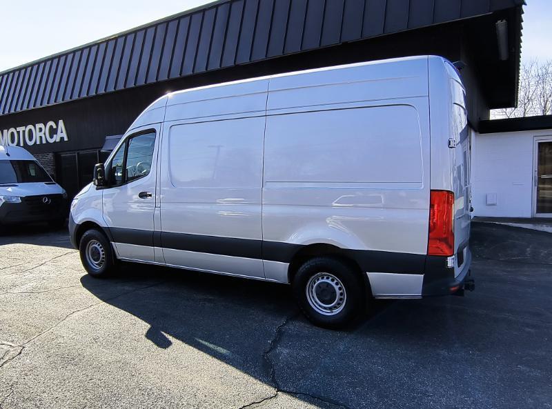 Mercedes-Benz Sprinter 2500 144-in. WB 2023