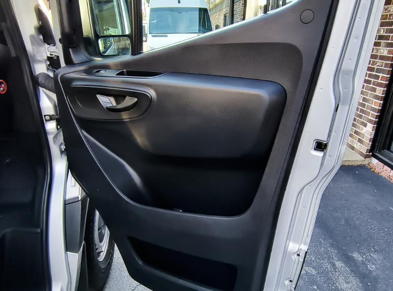 Mercedes-Benz Sprinter 2500 144-in. WB 2023