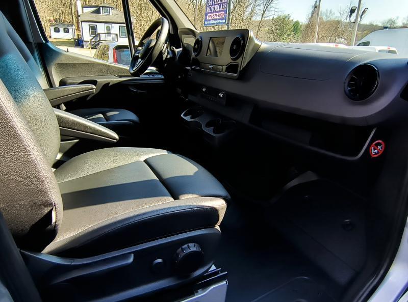 Mercedes-Benz Sprinter 2500 144-in. WB 2023