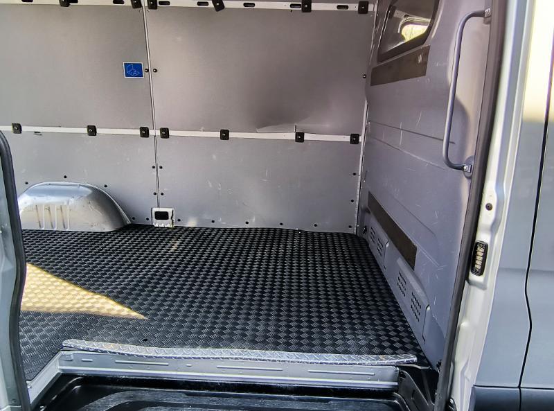 Mercedes-Benz Sprinter 2500 144-in. WB 2023