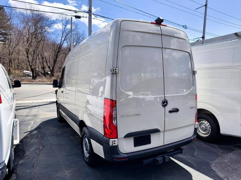 Mercedes-Benz Sprinter 2500 144-in. WB 2023