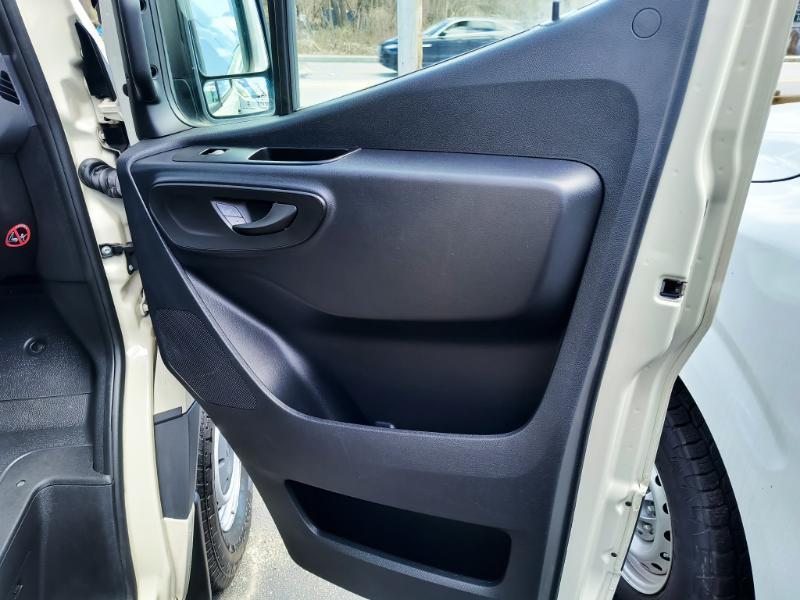 Mercedes-Benz Sprinter 2500 144-in. WB 2023