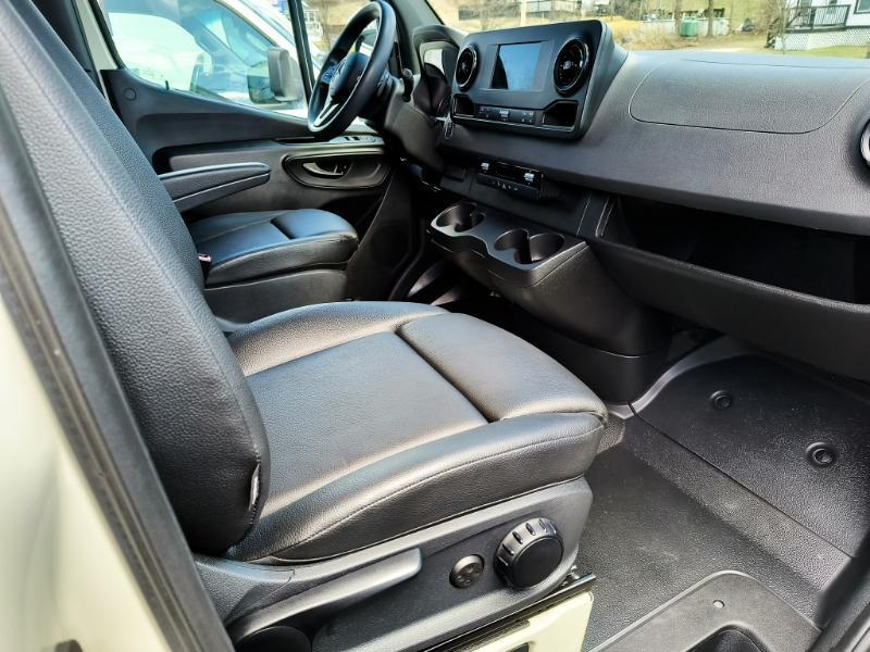 Mercedes-Benz Sprinter 2500 144-in. WB 2023