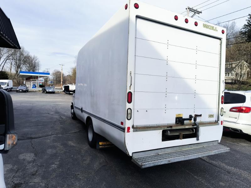 GMC Savana G3500 159 in. 2018