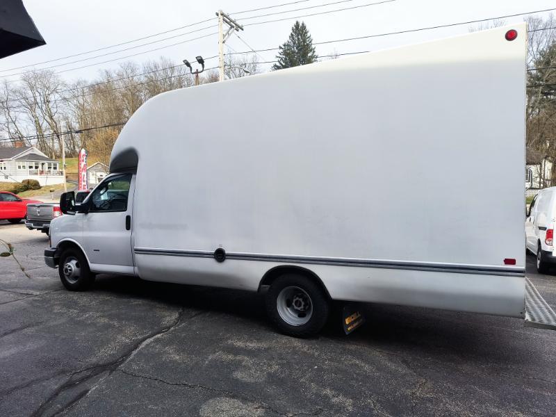 GMC Savana G3500 159 in. 2018