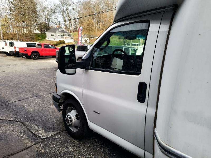 GMC Savana G3500 159 in. 2018