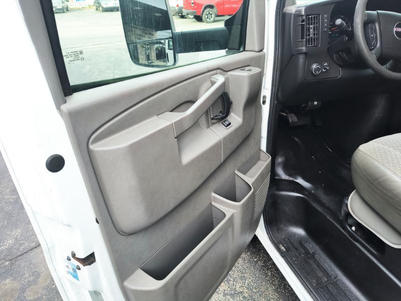 GMC Savana G3500 159 in. 2018