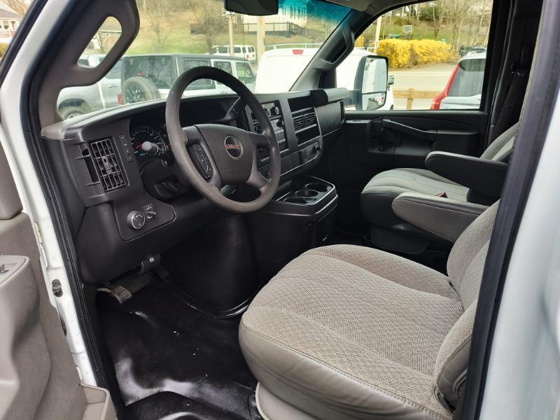 GMC Savana G3500 159 in. 2018
