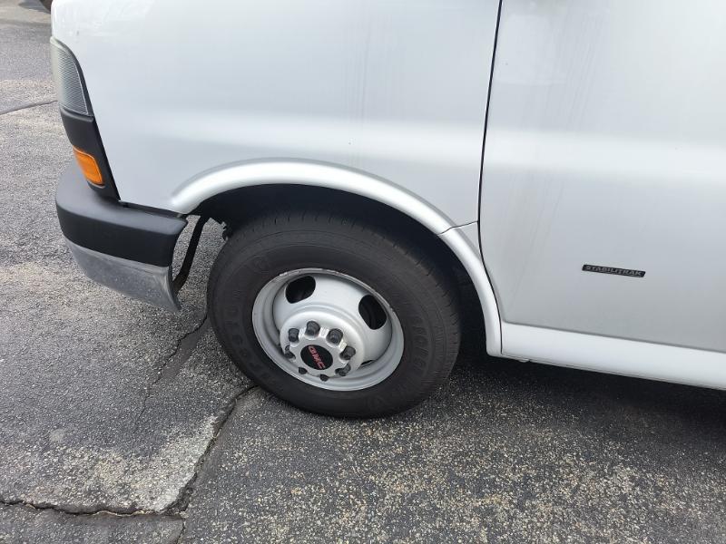 GMC Savana G3500 159 in. 2018