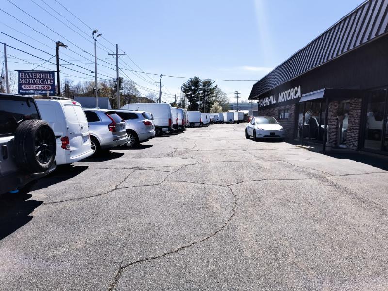 Ford Transit 350 Wagon Low Roof XL w/Sliding Pass. 148-in. WB 2024