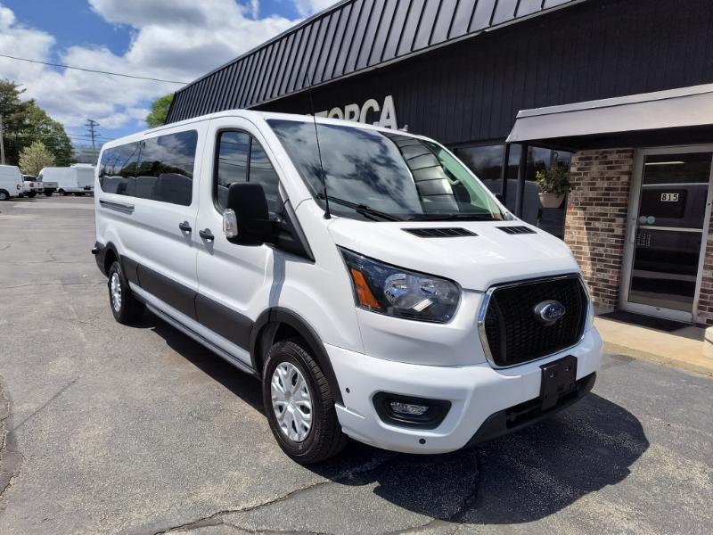 Ford Transit 350 Wagon Low Roof XL w/Sliding Pass. 148-in. WB 2024
