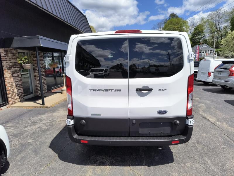 Ford Transit 350 Wagon Low Roof XL w/Sliding Pass. 148-in. WB 2024