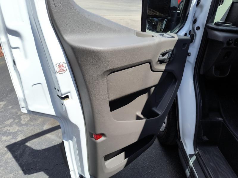 Ford Transit 350 Wagon Low Roof XL w/Sliding Pass. 148-in. WB 2024
