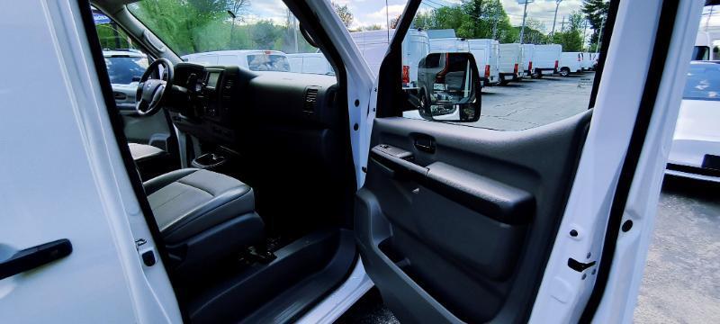 Nissan NV Cargo 2500 HD SV V6 High Roof 2019