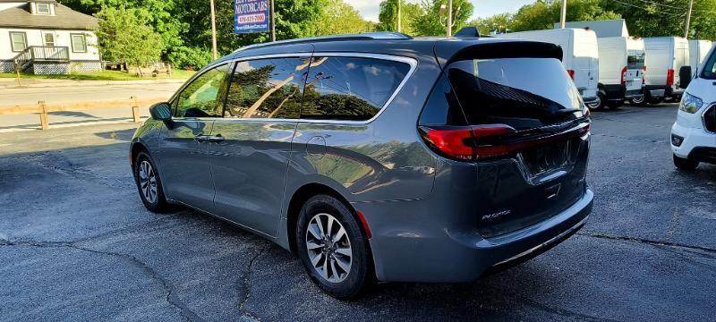 Chrysler Pacifica Hybrid Touring L 2021