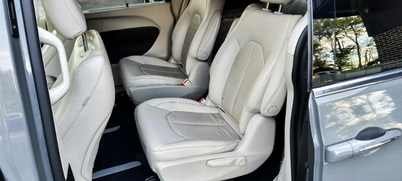 Chrysler Pacifica Hybrid Touring L 2021