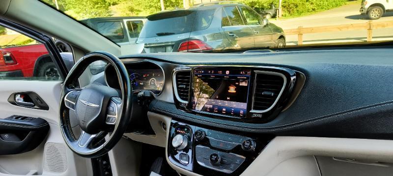 Chrysler Pacifica Hybrid Touring L 2021