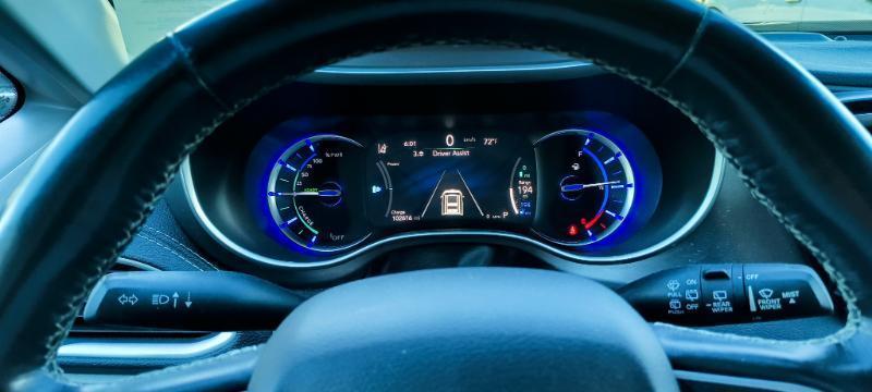 Chrysler Pacifica Hybrid Touring L 2021