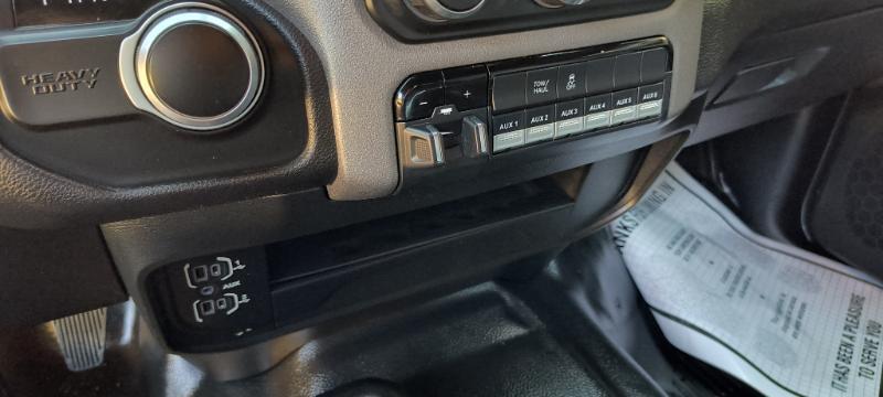 RAM 3500 ST Crew Cab LWB 4WD 2022
