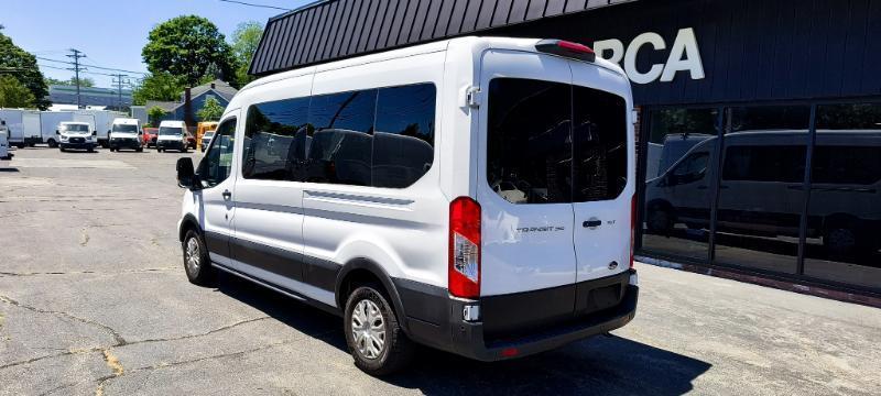 Ford Transit 350 Wagon Med. Roof XL w/Sliding Pass. 148-in. WB 2023