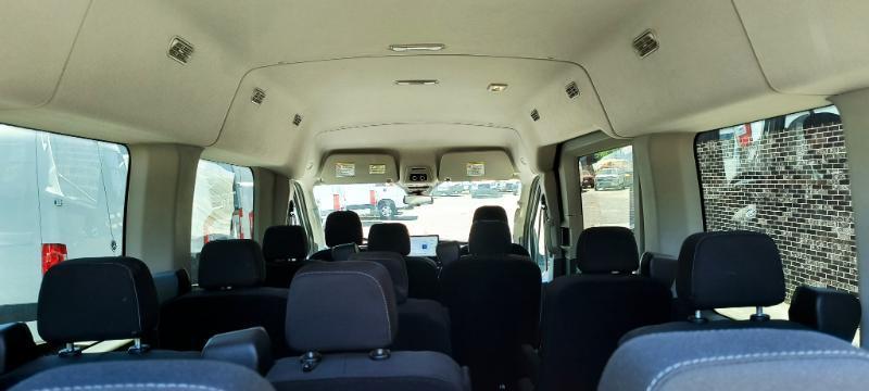 Ford Transit 350 Wagon Med. Roof XL w/Sliding Pass. 148-in. WB 2023