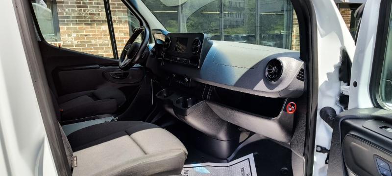 Mercedes-Benz Sprinter 2500 144-in. WB 2021