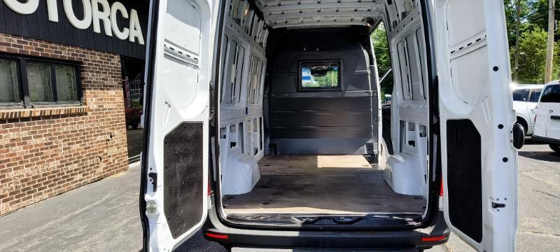Mercedes-Benz Sprinter 2500 144-in. WB 2021