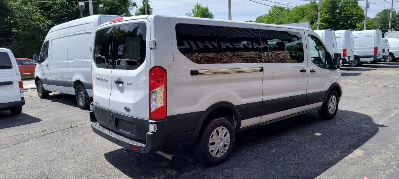 Ford Transit 350 Wagon Low Roof XL w/Sliding Pass. 148-in. WB 2023