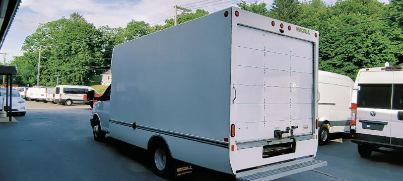Chevrolet Express G3500 177" 2022