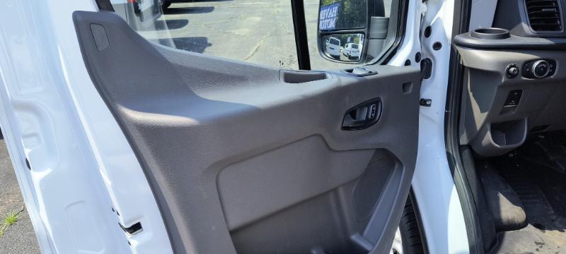 Ford Transit 250 Van 2025