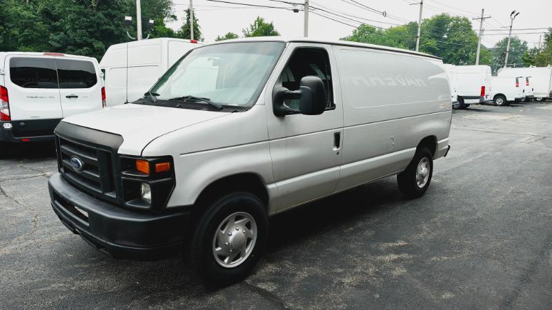Ford Econoline E-250 2008