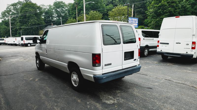 Ford Econoline E-250 2008