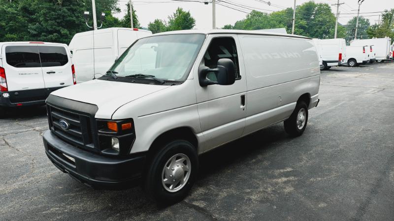 Ford Econoline E-250 2008