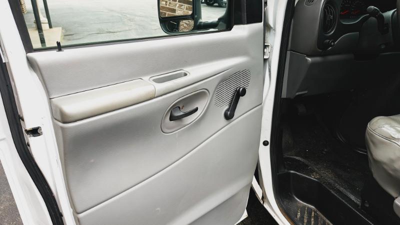 Ford Econoline E-250 2008