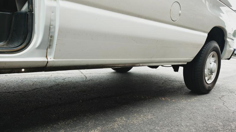 Ford Econoline E-250 2008